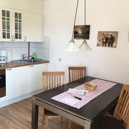 Walli Laterns - Ski Und Bergvergnuegen Direkt Vor Der Haustuer Exterior foto